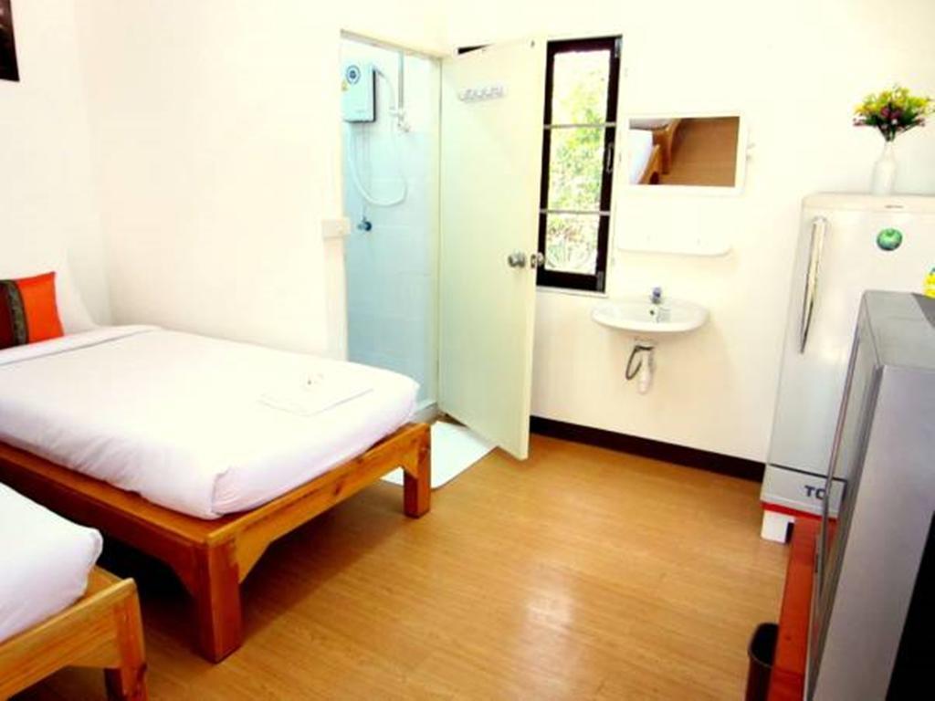 Golden Teak Homestay Mae Rim Exteriör bild