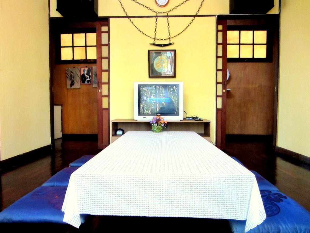 Golden Teak Homestay Mae Rim Exteriör bild
