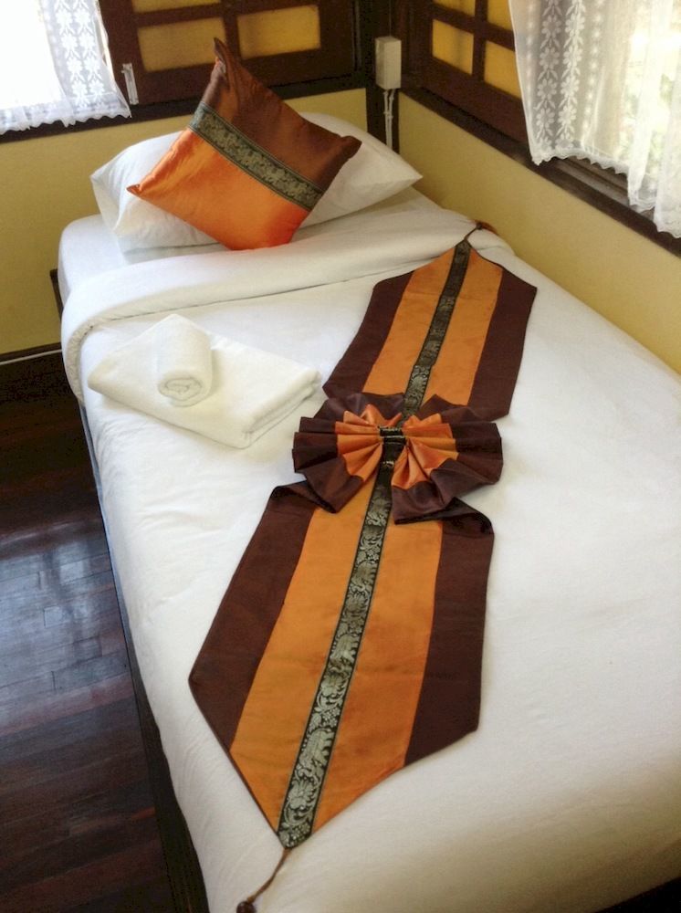 Golden Teak Homestay Mae Rim Exteriör bild